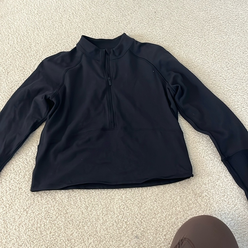 Lululemon cropped long sleeve, black size 4